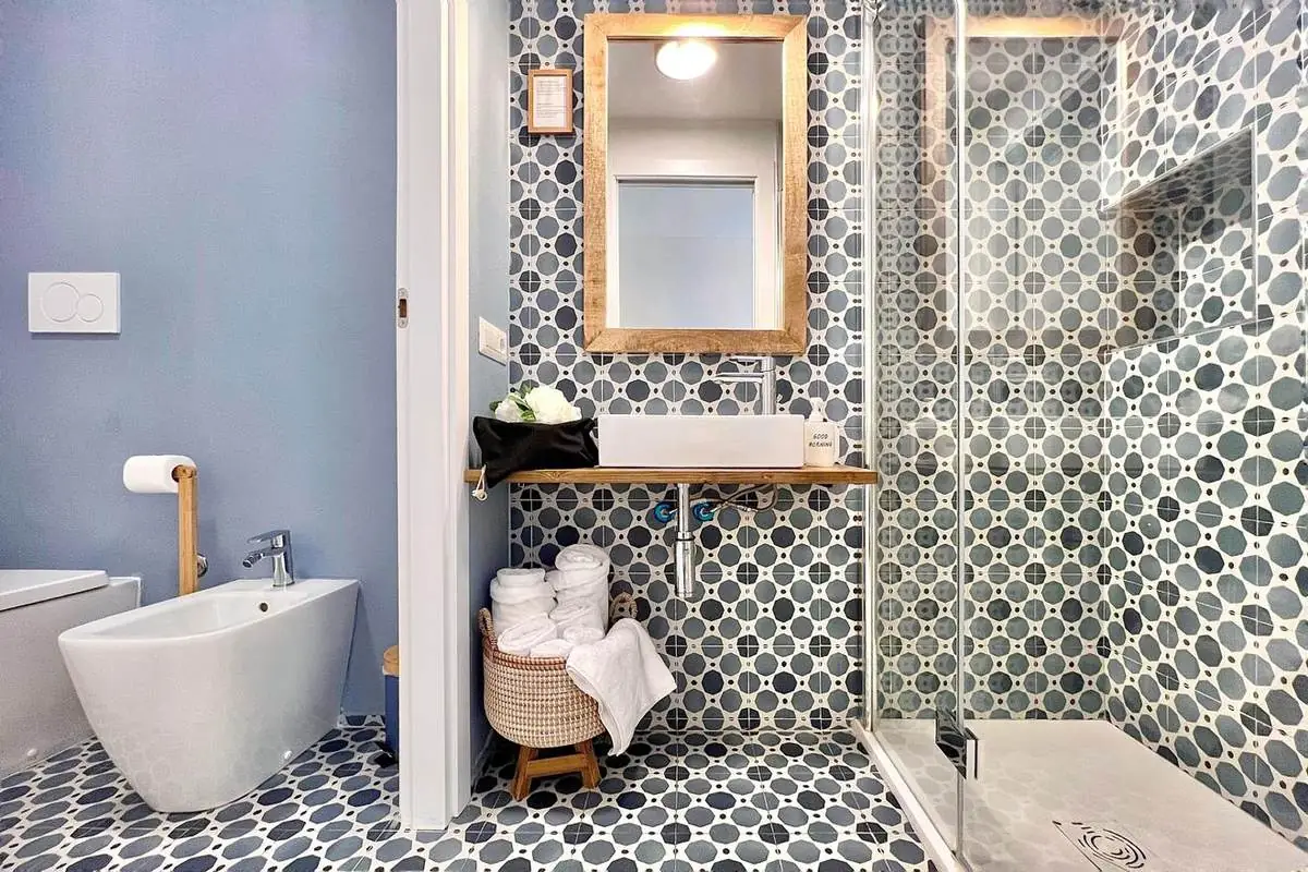 Bagno privato con doccia